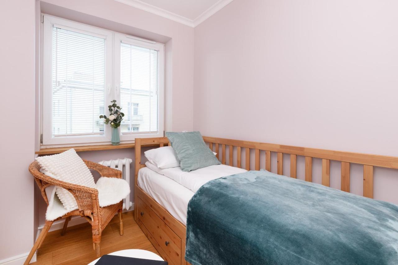 Cozy Pastel Two Bedroom Apartment In Central Gdynia By Noclegi Renters Exteriér fotografie