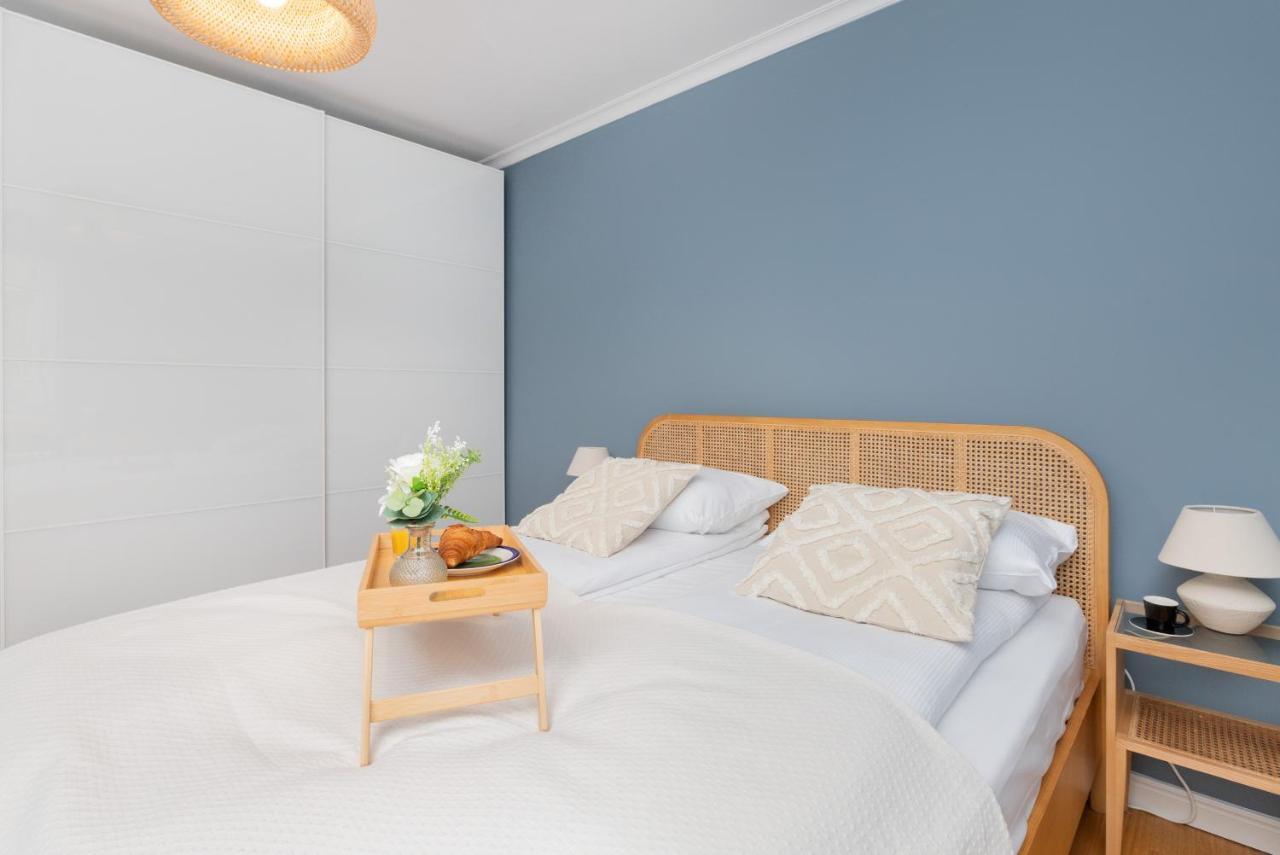 Cozy Pastel Two Bedroom Apartment In Central Gdynia By Noclegi Renters Exteriér fotografie